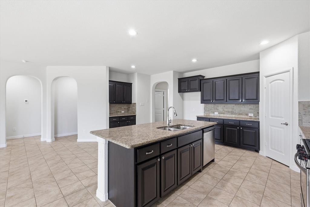 4312 Lost Creek Road Denton, TX 76210 - Photo 17 of 40