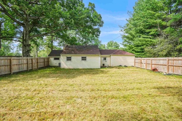 $139,995 | 3102 Crestmont Drive, Fort Wayne, IN 46816