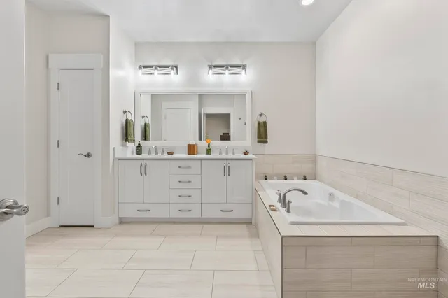 $1,039,000 | 22225 Aura Vista Way, Caldwell, ID 83607