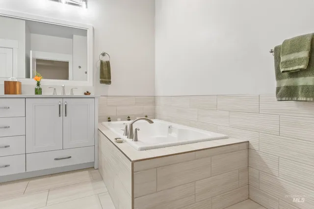 $1,039,000 | 22225 Aura Vista Way, Caldwell, ID 83607