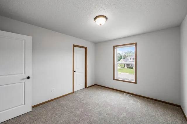 $699,900 | 17330 50th Avenue North, Plymouth, MN 55446