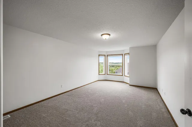 $699,900 | 17330 50th Avenue North, Plymouth, MN 55446