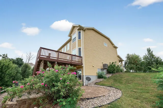 $699,900 | 17330 50th Avenue North, Plymouth, MN 55446