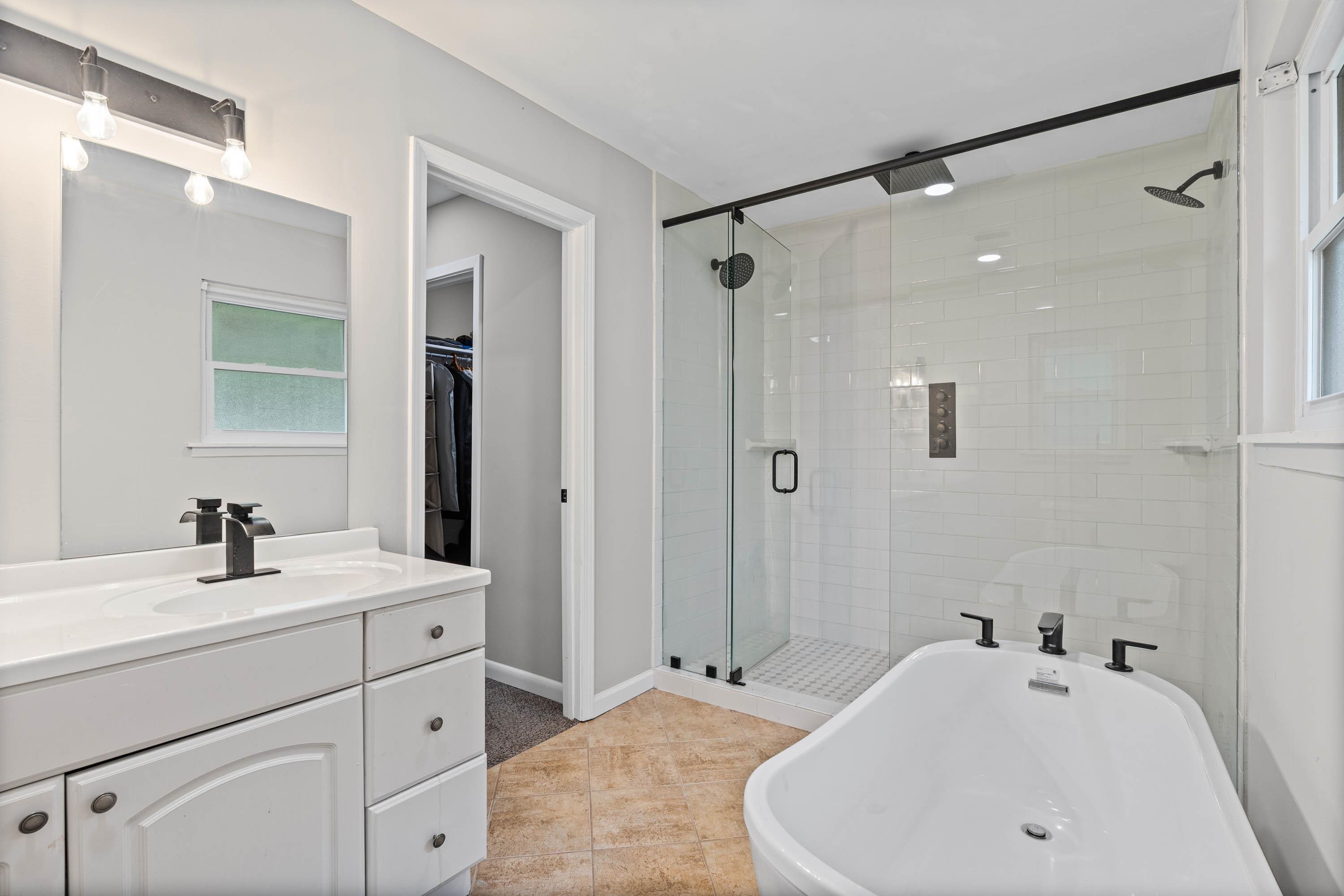 58 Caisson Trace Daphne, AL 36527 - Photo 11 of 27 Primary Bath