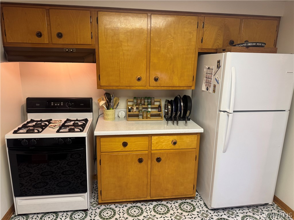 5204 Abbott Road Hamburg, NY 14075 - Photo 7 of 26