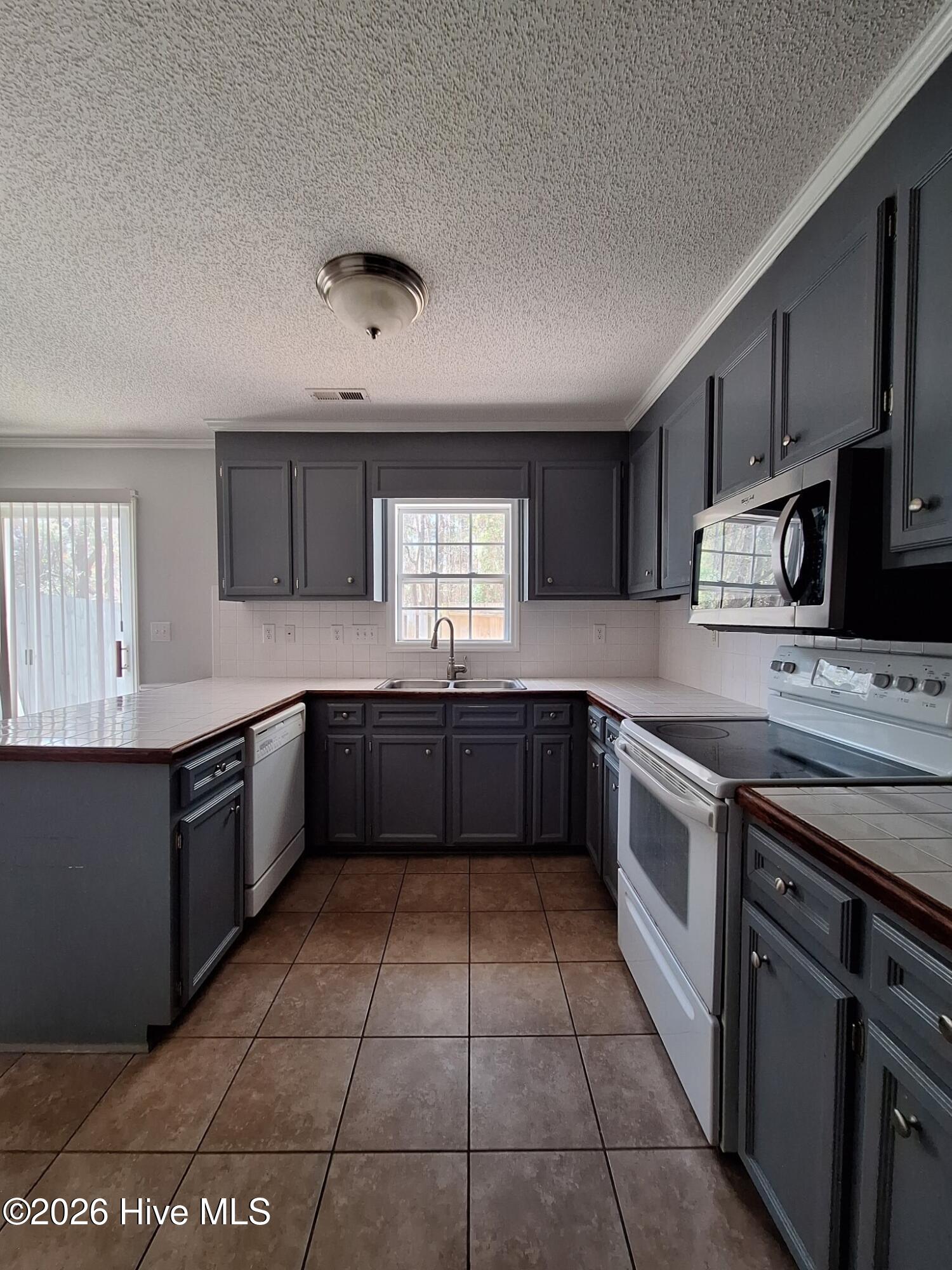 870 Spring Forest Road, Unit G7 Greenville, NC 27834 - Photo 4 of 8 Spring Forest 870 G7 (4)