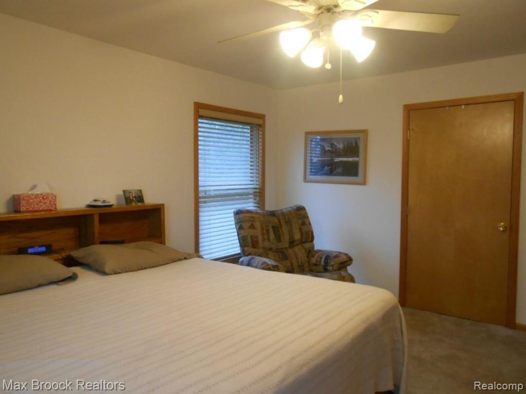 1872 East Hamlin Road Rochester Hills, MI 48307 - Photo 4 of 45