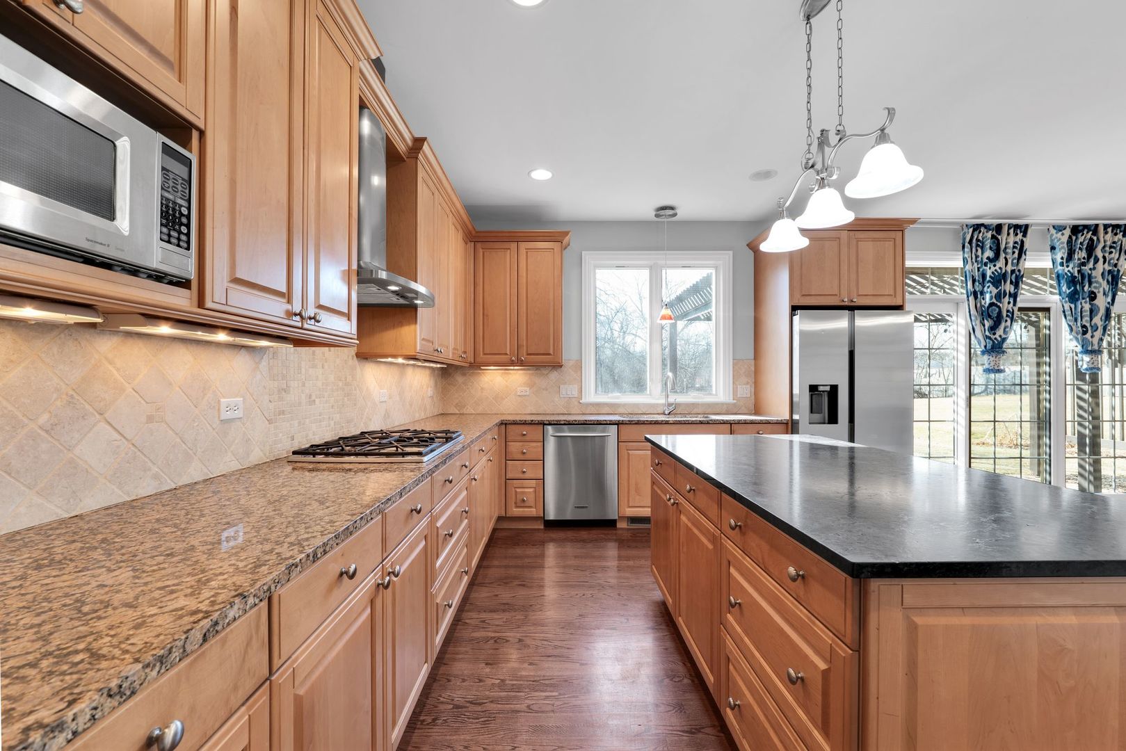 141 Walnut Street Libertyville, IL 60048 - Photo 12 of 54