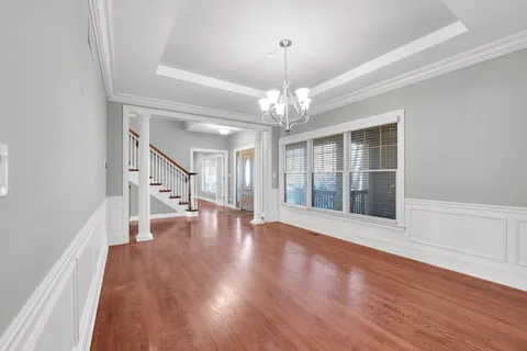 $1,250,000 | 141 Walnut Street, Libertyville, IL 60048