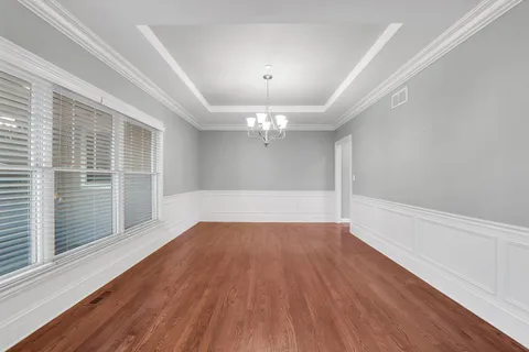 $1,250,000 | 141 Walnut Street, Libertyville, IL 60048