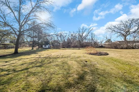 $1,250,000 | 141 Walnut Street, Libertyville, IL 60048