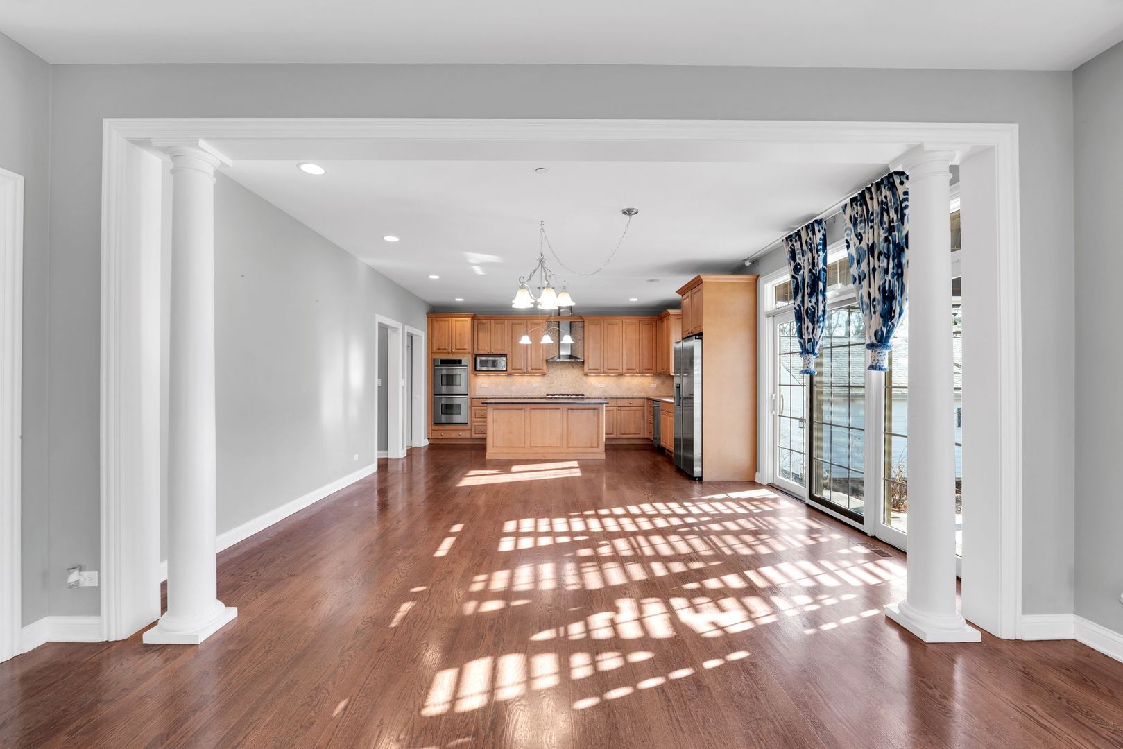 141 Walnut Street Libertyville, IL 60048 - Photo 9 of 54