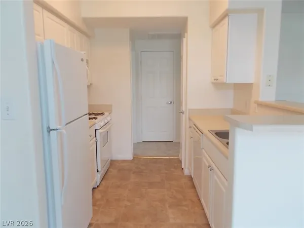 $1,600 | 9000 South Las Vegas Boulevard, Unit 2242, Las Vegas, NV 89123