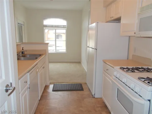 $1,600 | 9000 South Las Vegas Boulevard, Unit 2242, Las Vegas, NV 89123