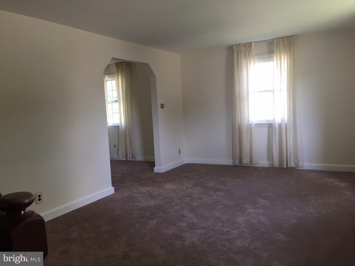 531 Ridley Circle Morton, PA 19070 - Photo 3 of 16 Gallery Image 3
