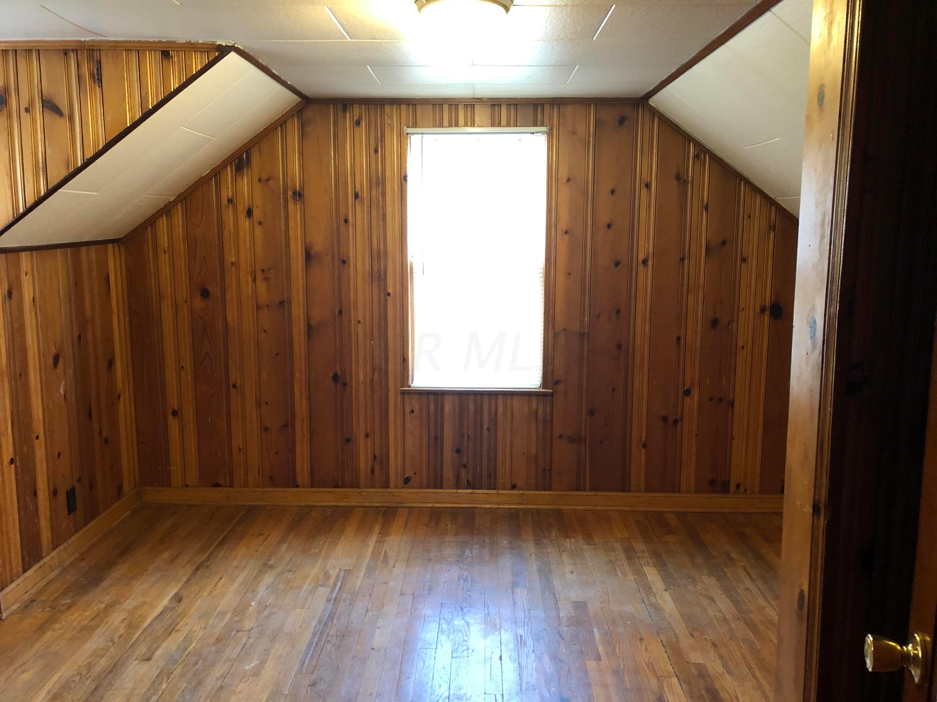 118 North James Road Columbus, OH 43213 - Photo 27 of 38