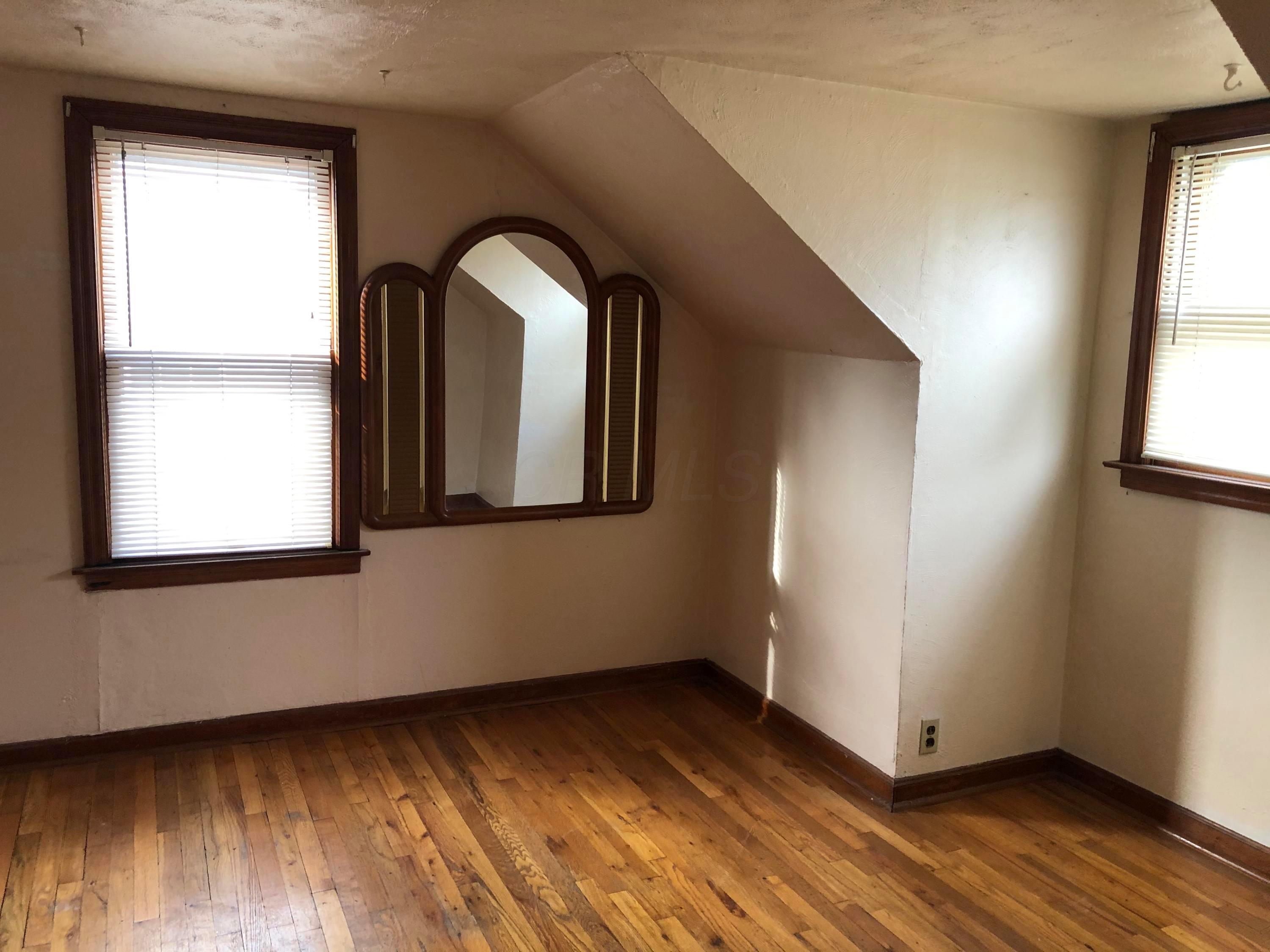 118 North James Road Columbus, OH 43213 - Photo 30 of 38