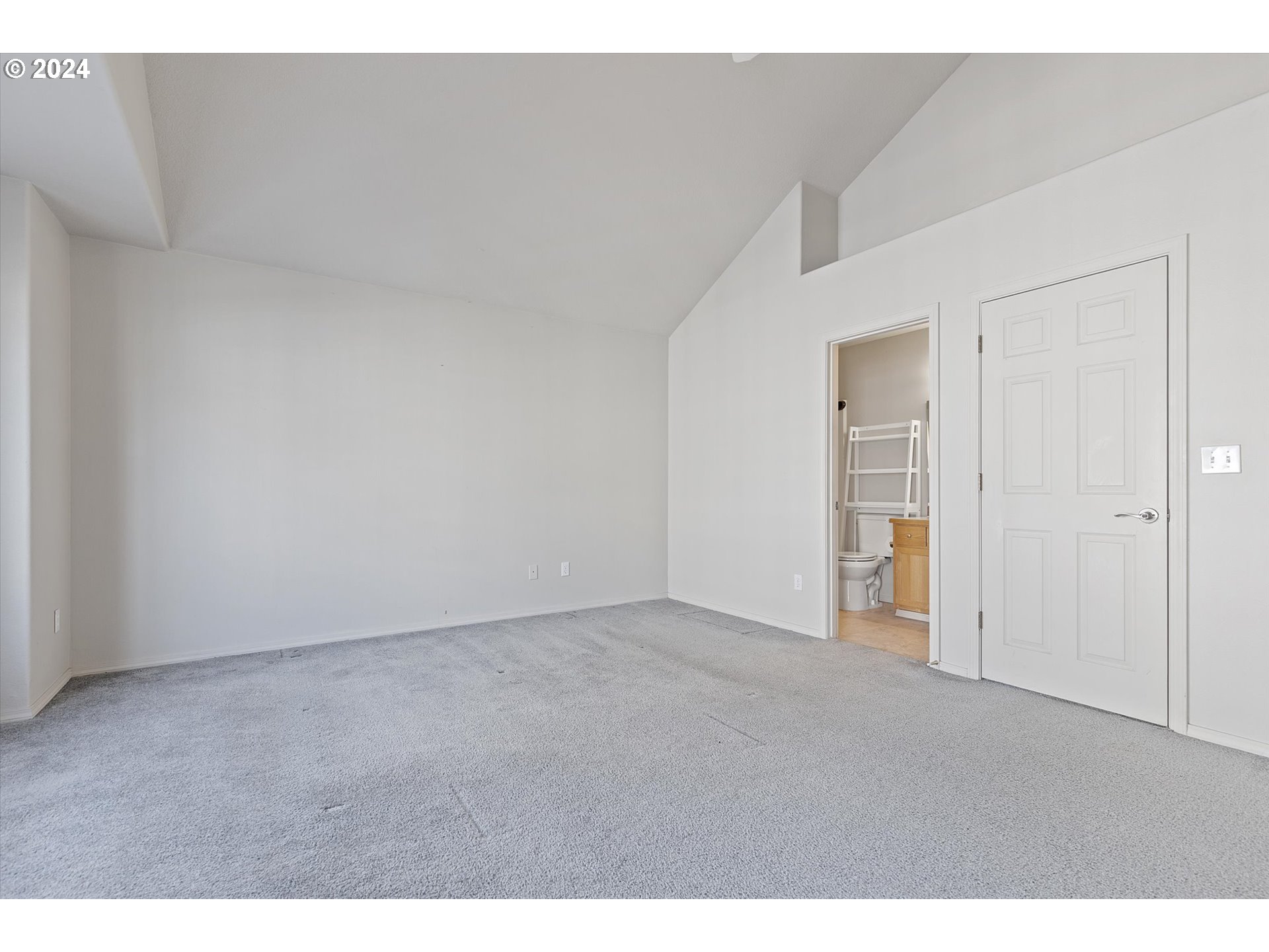 3181 Southwest 177th Place Beaverton, OR 97003 - Photo 16 of 31 a view of an empty room