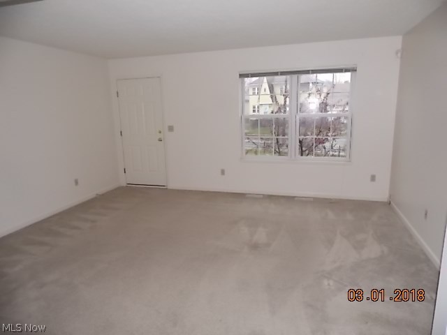 4442 Sexton Road Cleveland, OH 44105 - Photo 4 of 14