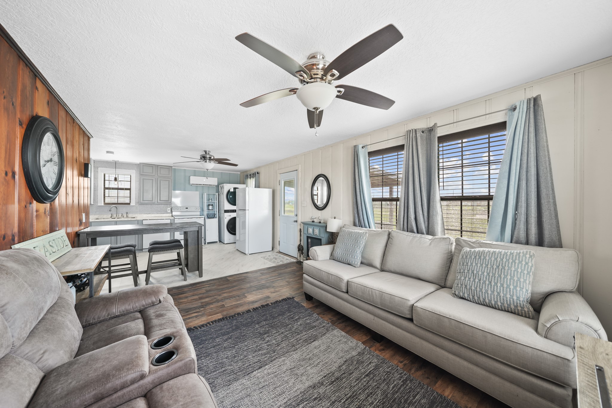 714 Caisson Street Surfside Beach, TX 77541 - Photo 10 of 33