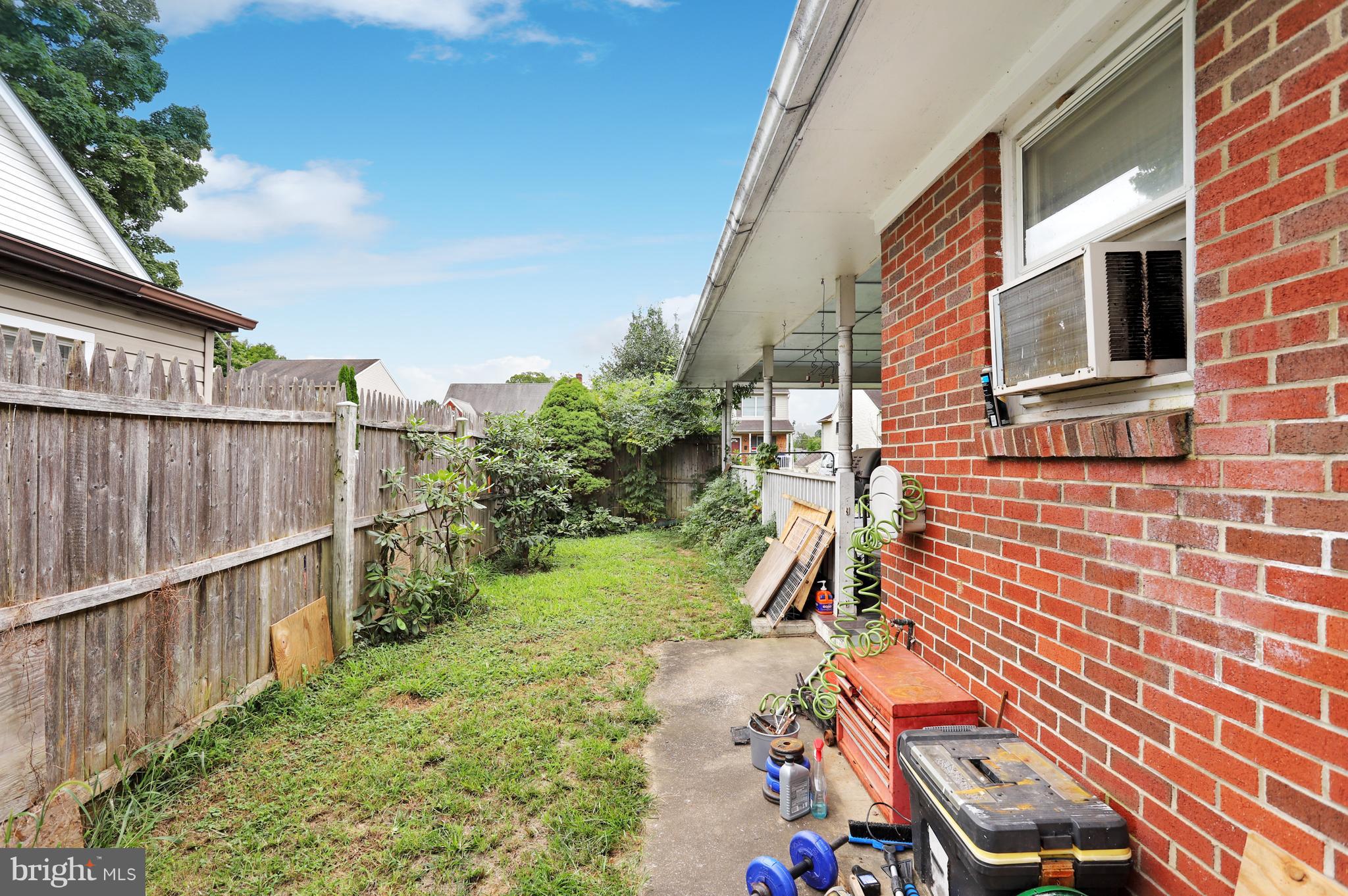 716 Medway Road Hagerstown, MD 21740 - Photo 20 of 23 Wonderful front & back yard space