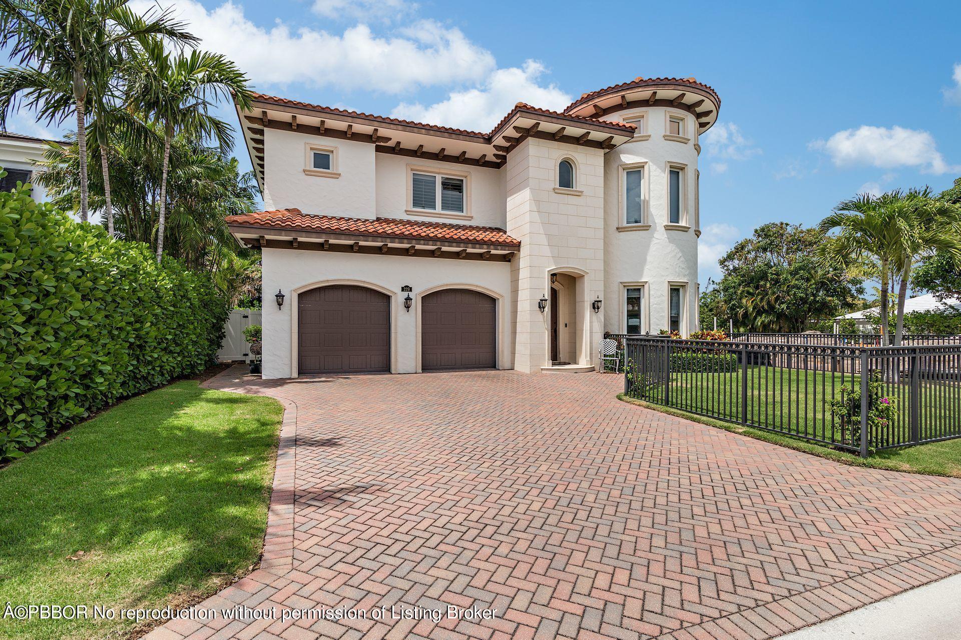 229 Edmor Road West Palm Beach, FL 33405 - Photo 2 of 33 1