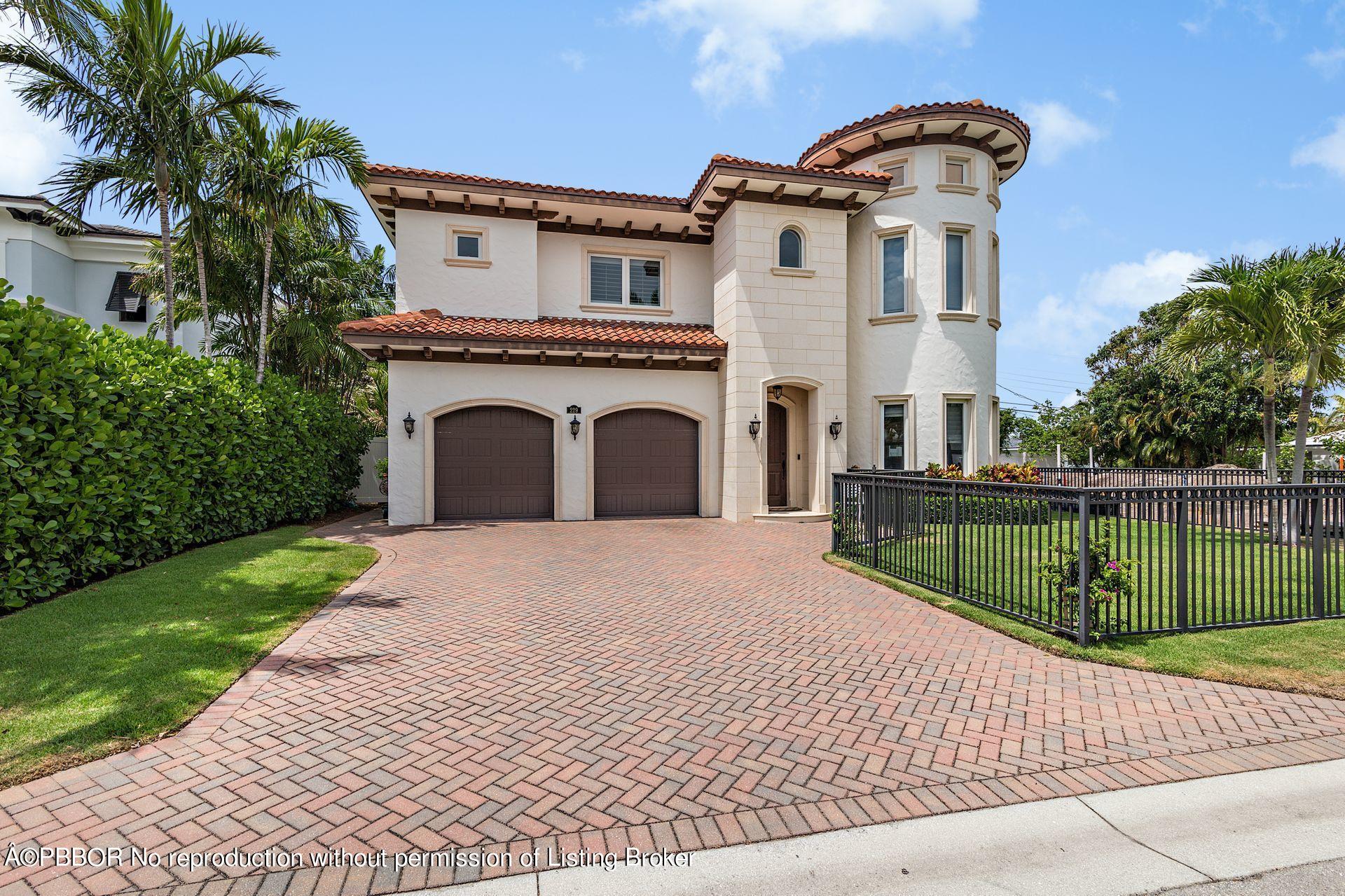 229 Edmor Road West Palm Beach, FL 33405 - Photo 3 of 33 2
