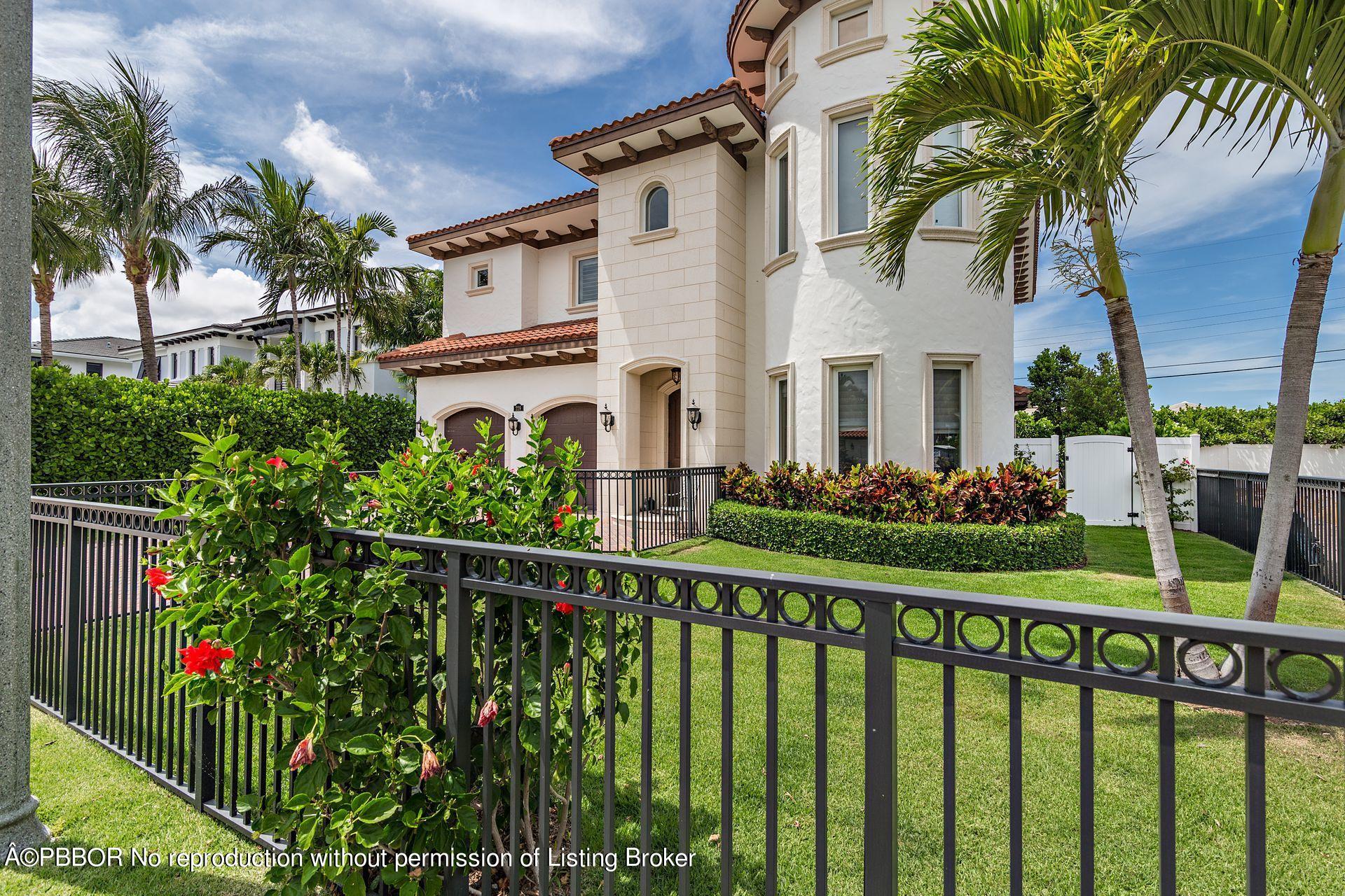 229 Edmor Road West Palm Beach, FL 33405 - Photo 4 of 33 4