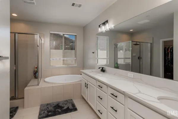 $640,000 | Undisclosed Address, Bakersfield, CA 93311