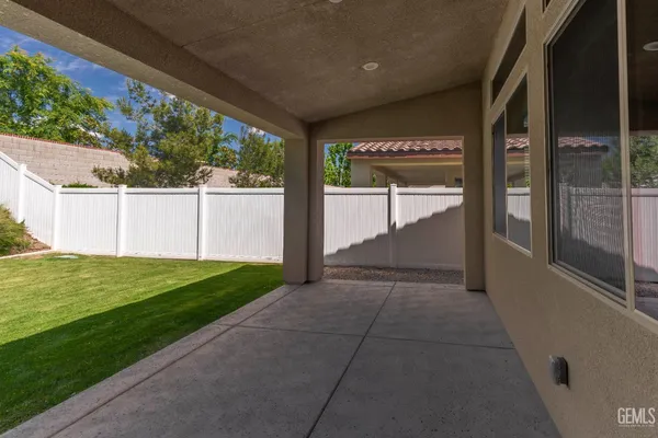 $640,000 | Undisclosed Address, Bakersfield, CA 93311