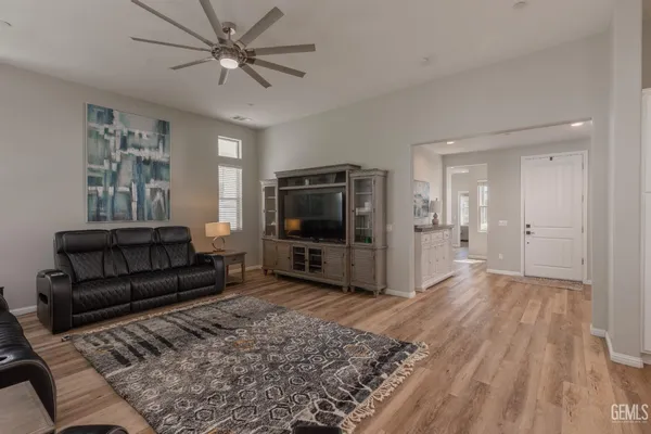 $640,000 | Undisclosed Address, Bakersfield, CA 93311
