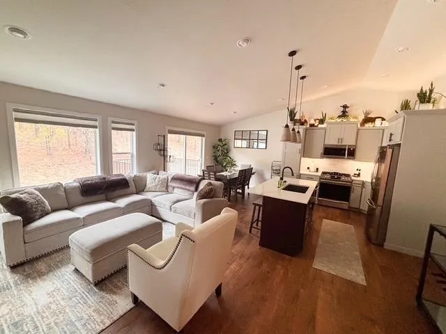 $2,850 | 16029 Gleneden, Spokane, WA 99208