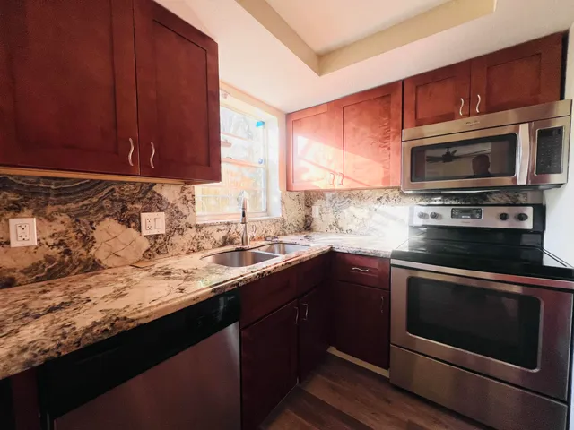 $2,500 | 3319 South Olive Avenue, West Palm Beach, FL 33405