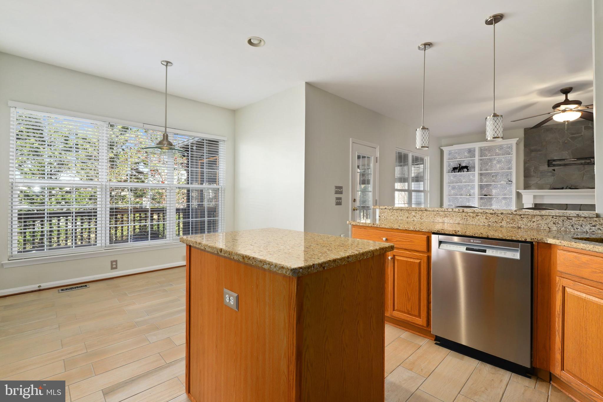 18275 Maple Spring Court Leesburg, VA 20176 - Photo 16 of 47 Gallery Image 16