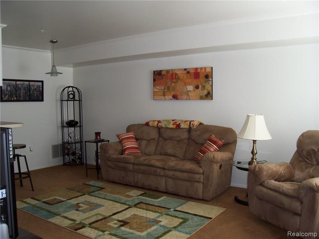 22138 Cape Cod Way Farmington, MI 48336 - Photo 3 of 27