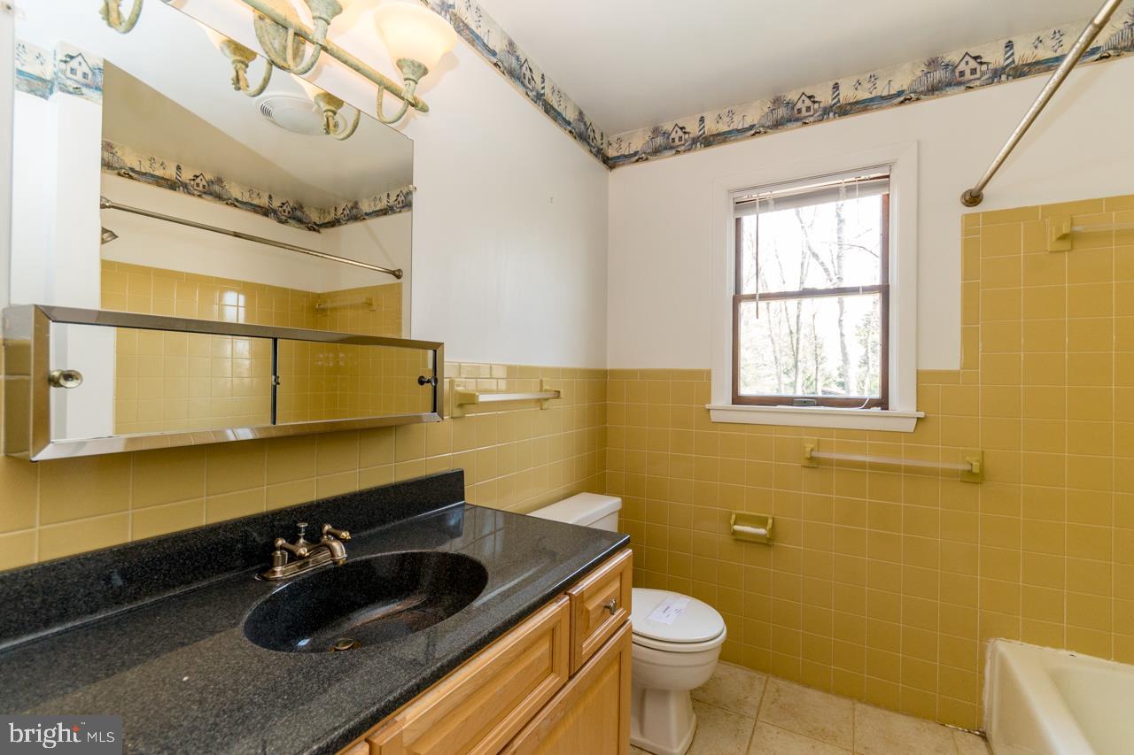 22 Hamilton Road Boiling Springs, PA 17007 - Photo 15 of 25 Gallery Image 15
