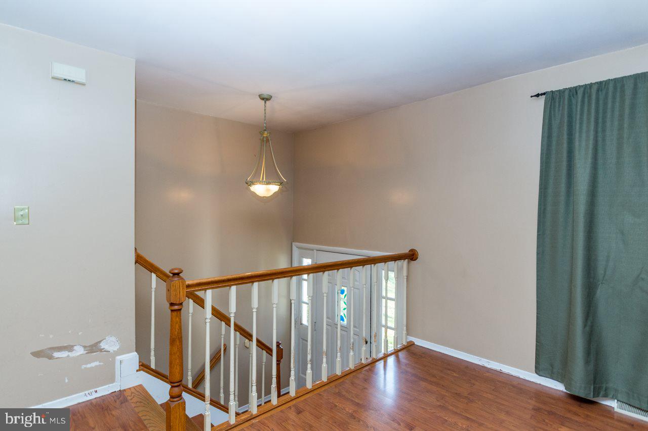22 Hamilton Road Boiling Springs, PA 17007 - Photo 3 of 25 Gallery Image 3
