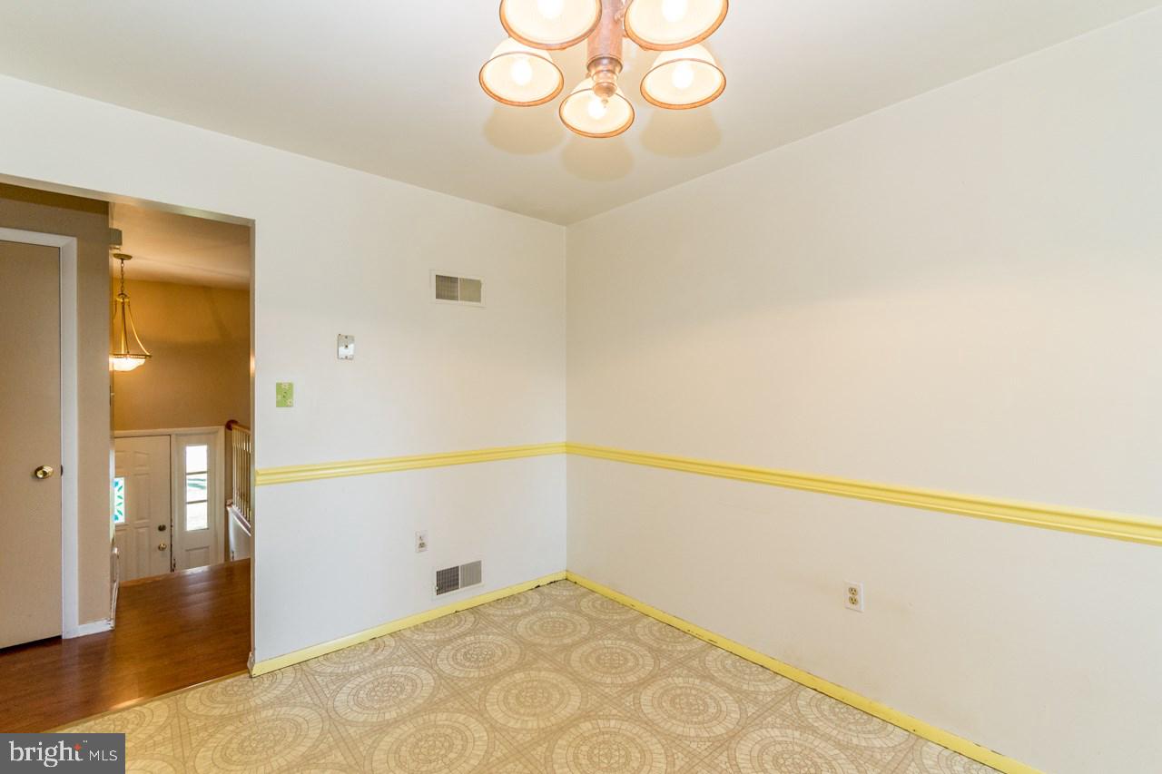22 Hamilton Road Boiling Springs, PA 17007 - Photo 8 of 25 Gallery Image 8