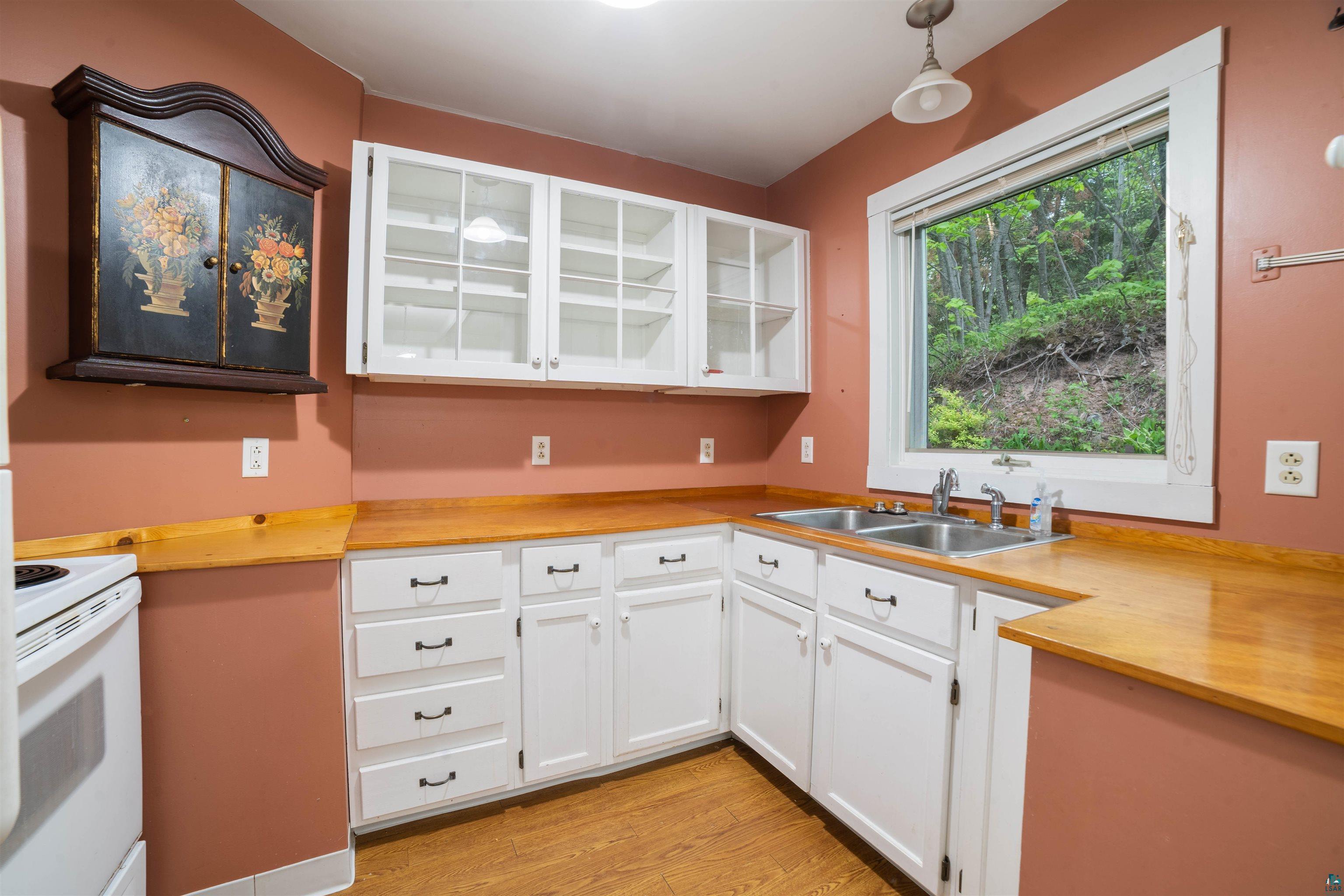 4204 Northeast Van Road Duluth, MN 55803 - Photo 16 of 33 Gallery Image 16