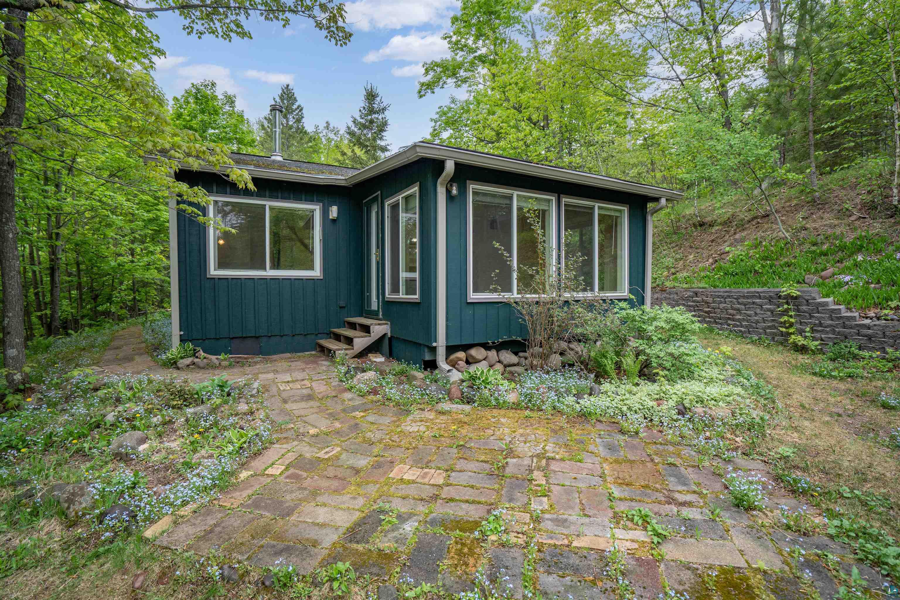 4204 Northeast Van Road Duluth, MN 55803 - Photo 2 of 33 Gallery Image 2