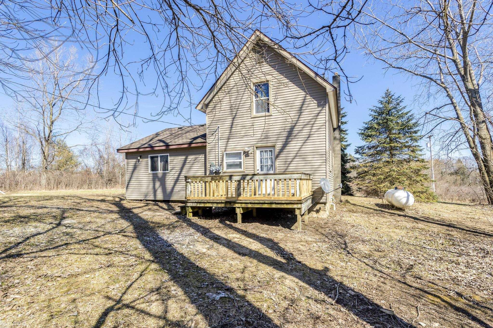 8698 Babcock Road Croswell, MI 48422 - Photo 4 of 31