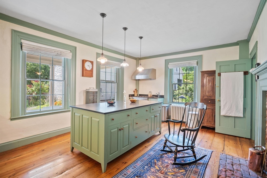 194 Center Road Shirley, MA 01464 - Photo 3 of 42