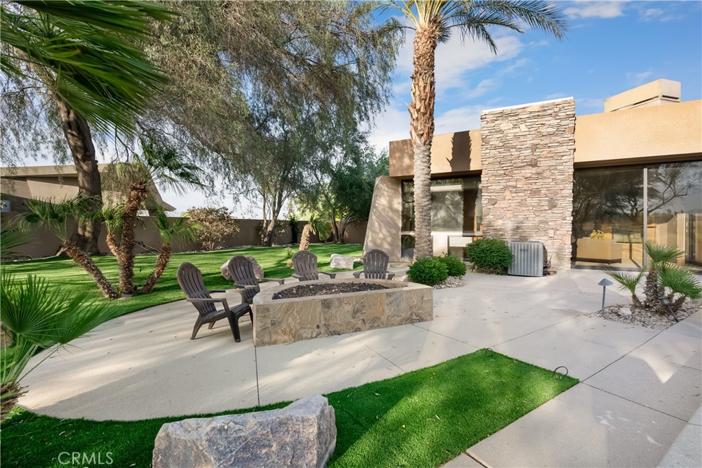 68 Royal St Georges Way Rancho Mirage, CA 92270 - Photo 15 of 75