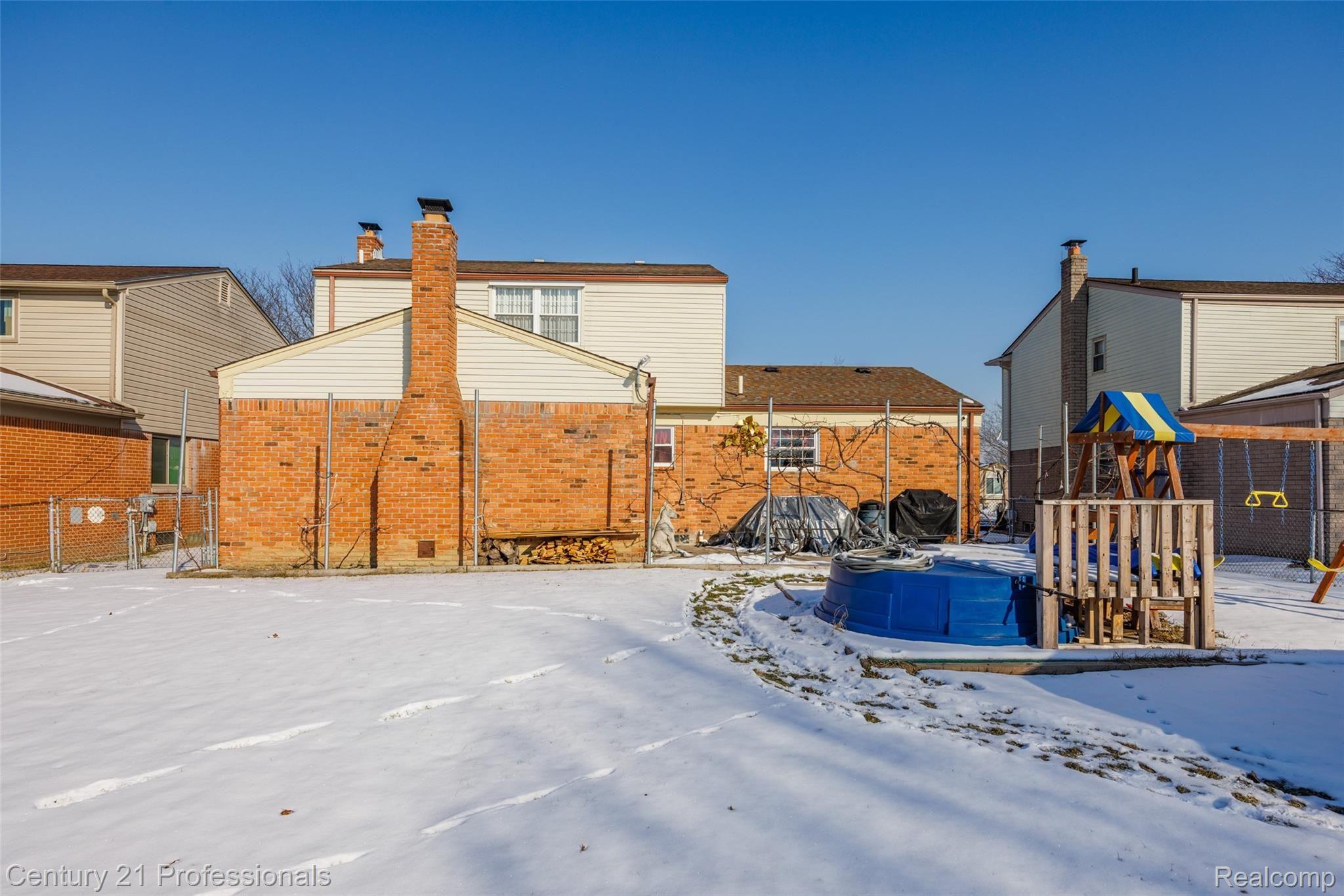 3130 Elmcrest Road Sterling Heights, MI 48310 - Photo 27 of 28 3130 Elmcrest Rd-27.jpg