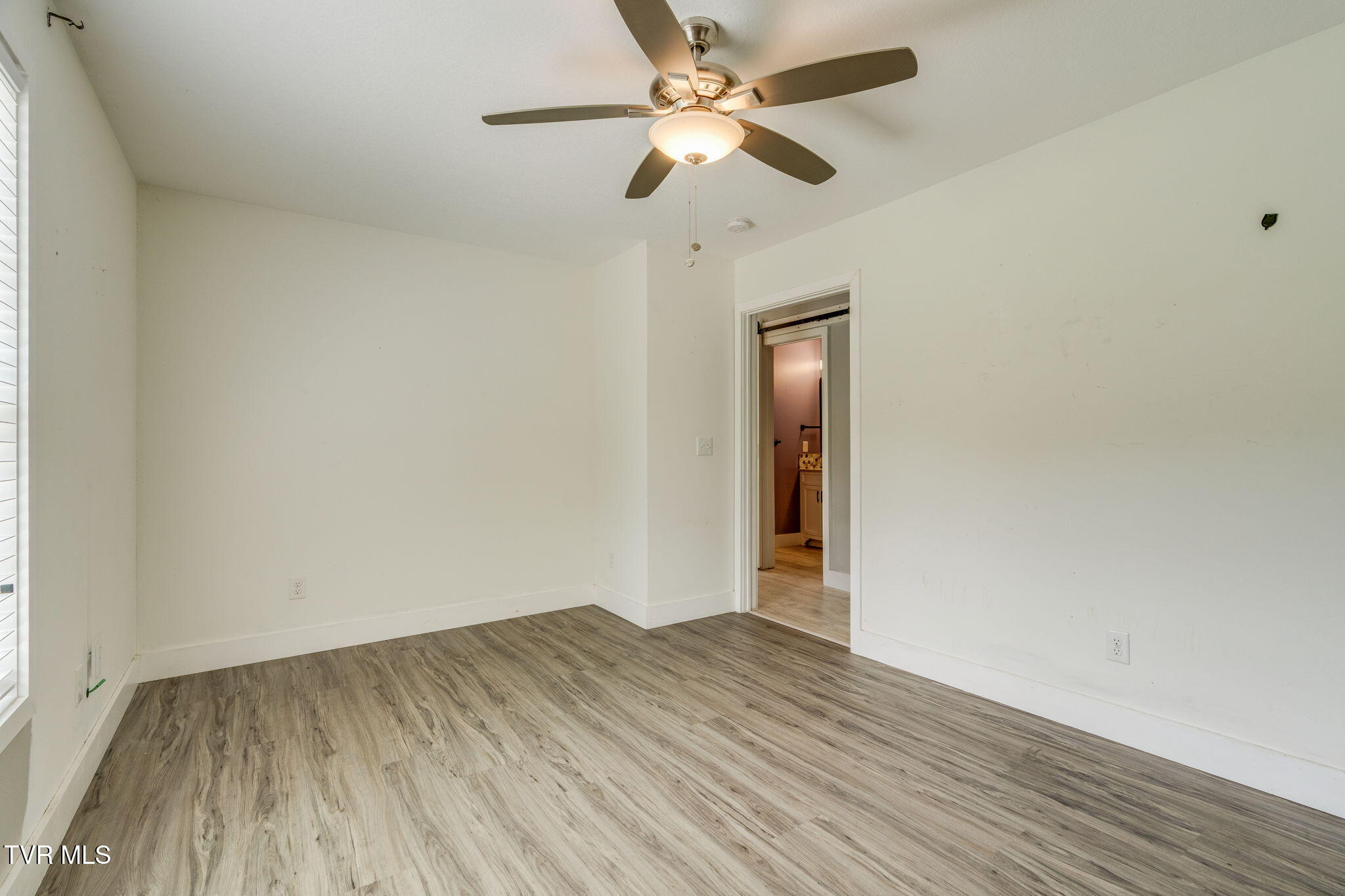 1603 Lone Oak Road Johnson City, TN 37604 - Photo 20 of 36 019