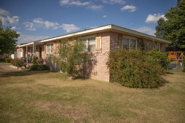 $215,000 | 800 Maple Avenue, Panhandle, TX 79068