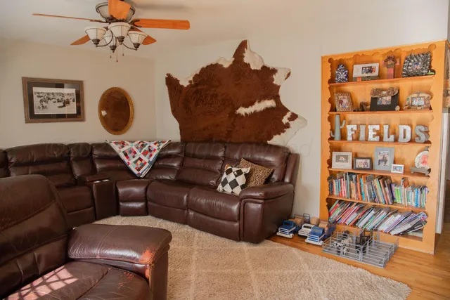 $215,000 | 800 Maple Avenue, Panhandle, TX 79068