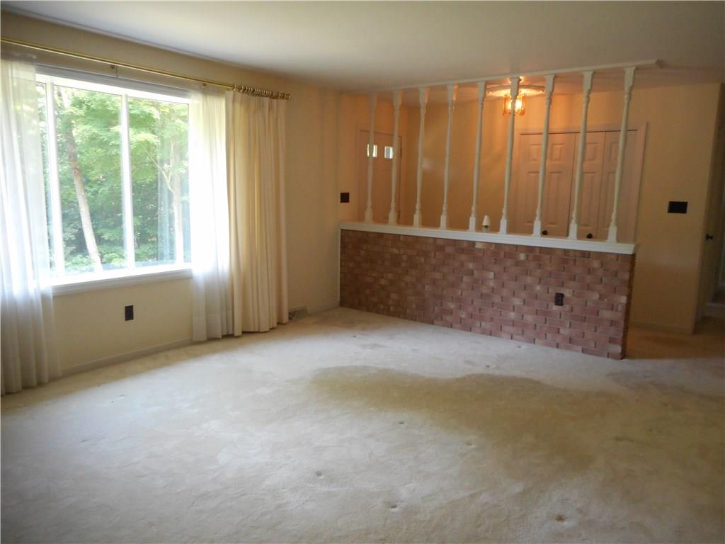 1178 Griffith Road Ligonier, PA 15658 - Photo 4 of 24 Gallery Image 4