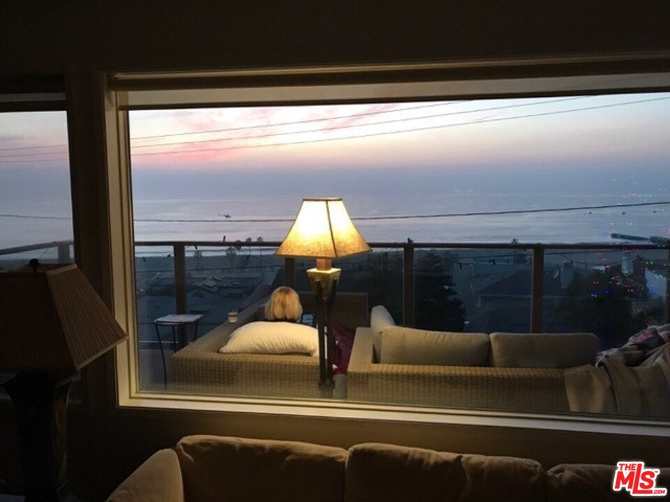 7203 Rindge Avenue Playa del Rey, CA 90293 - Photo 2 of 47