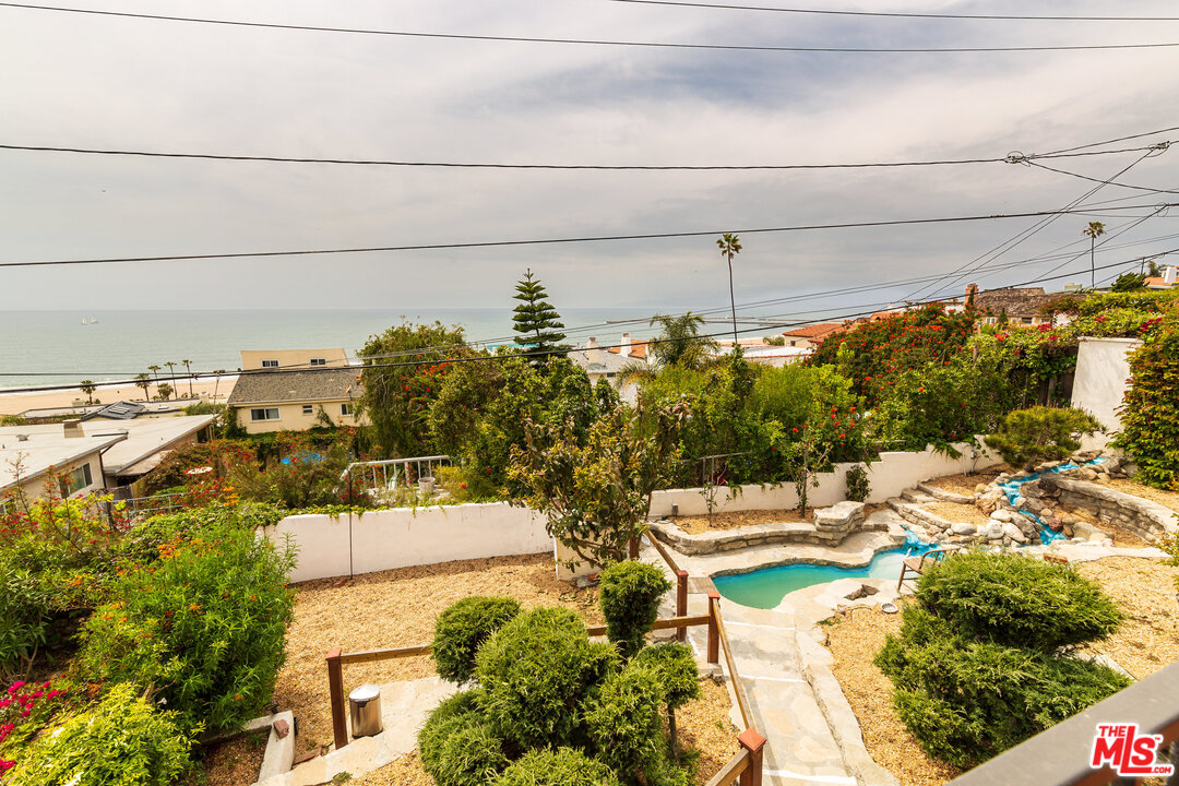 7203 Rindge Avenue Playa del Rey, CA 90293 - Photo 30 of 47